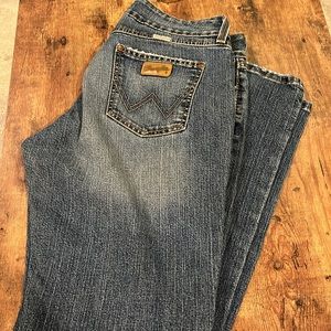 Wrangler jeans size 11